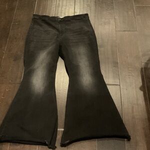 Classic Black Flared Women's Jeans